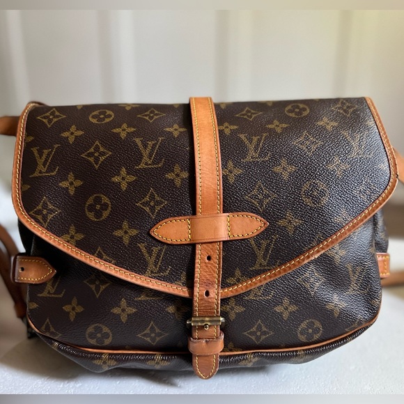Louis Vuitton Handbags - Louis Vuitton Monogram Saumur 30 w/ Dust Bag
